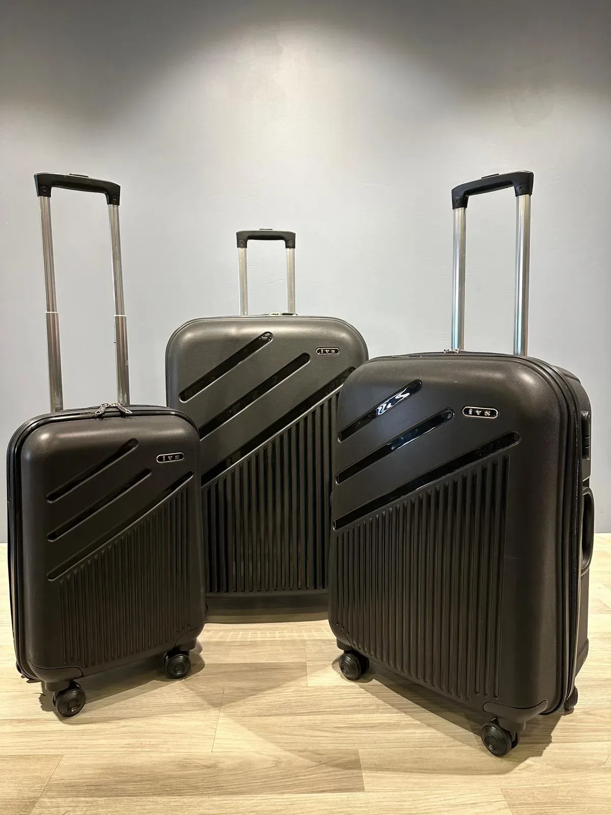 İvs Premium Uçak Model Valiz Seti